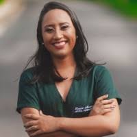 Professor(a) Louysse Helene